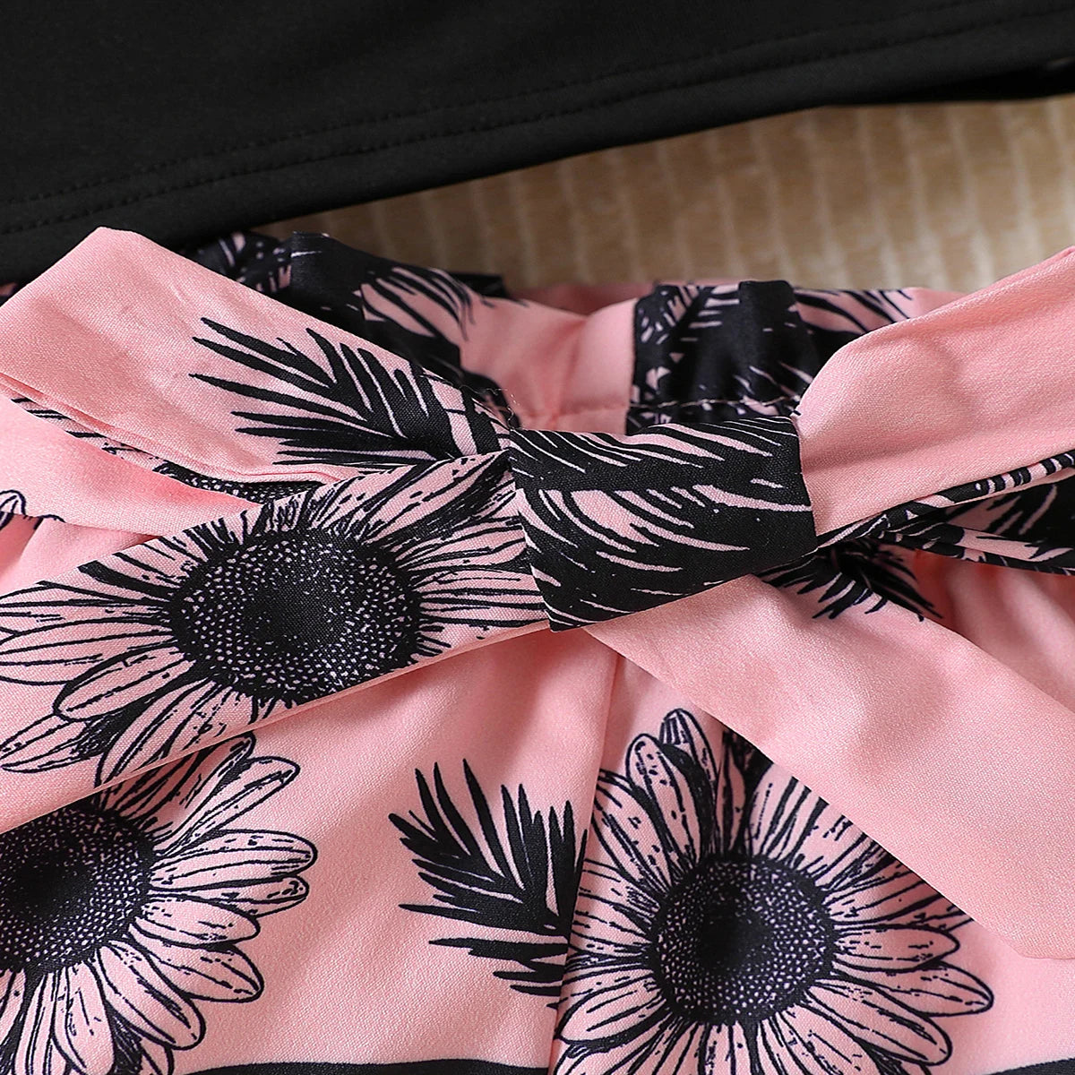 2PCS Girls Summer Off-Shoulder Top & Floral Shorts Set