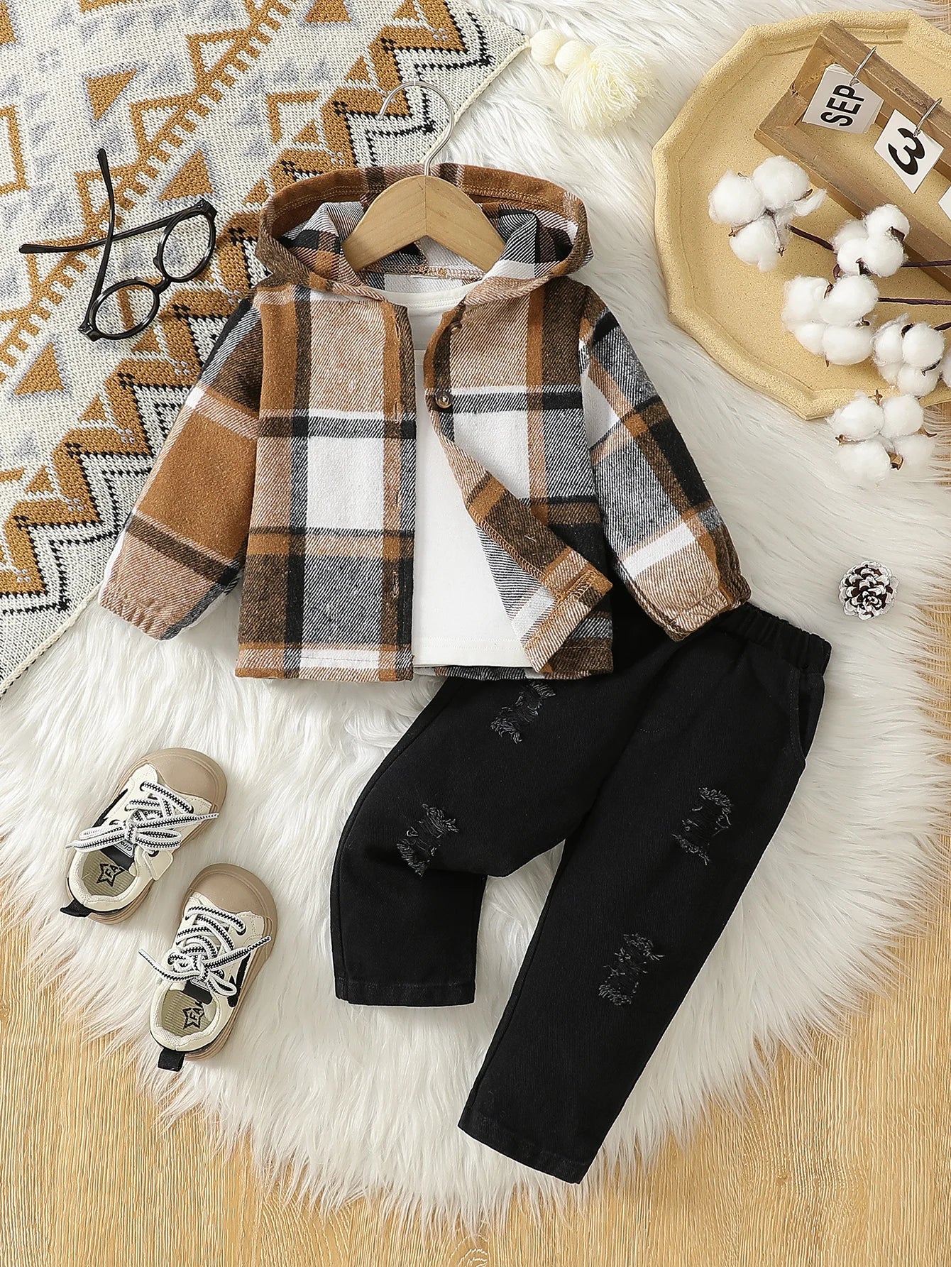Plaid Jacket and Ripped Jeans Streetwear Set for Boys