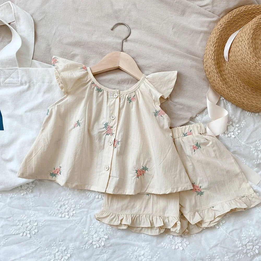 Floral Print Flying Sleeve Top & Shorts, Cute Two-Piece Refreshing Outfit for Little Girls