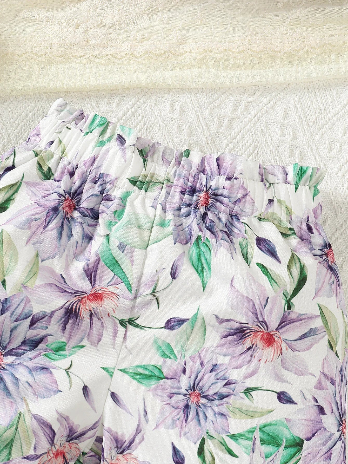 2-Piece Suspenders Top with Bow & Floral Shorts (For Girls 1-8 Years)