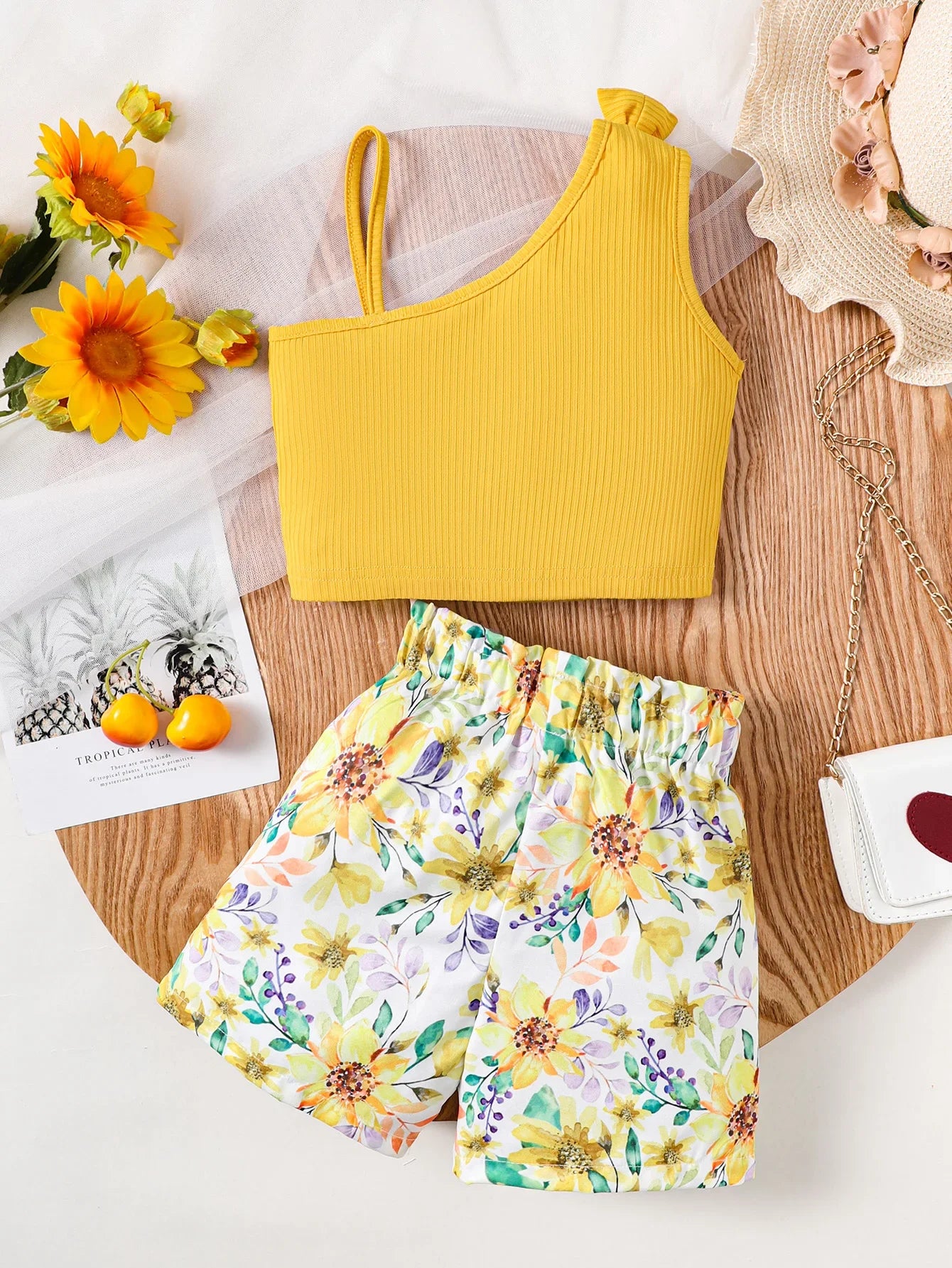 2-Piece Suspenders Top with Bow & Floral Shorts (For Girls 1-8 Years)