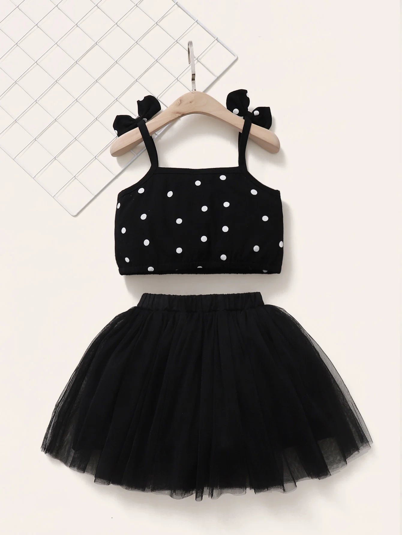 2Pcs Bow Top and Black Tulle Puff Skirt for Girls