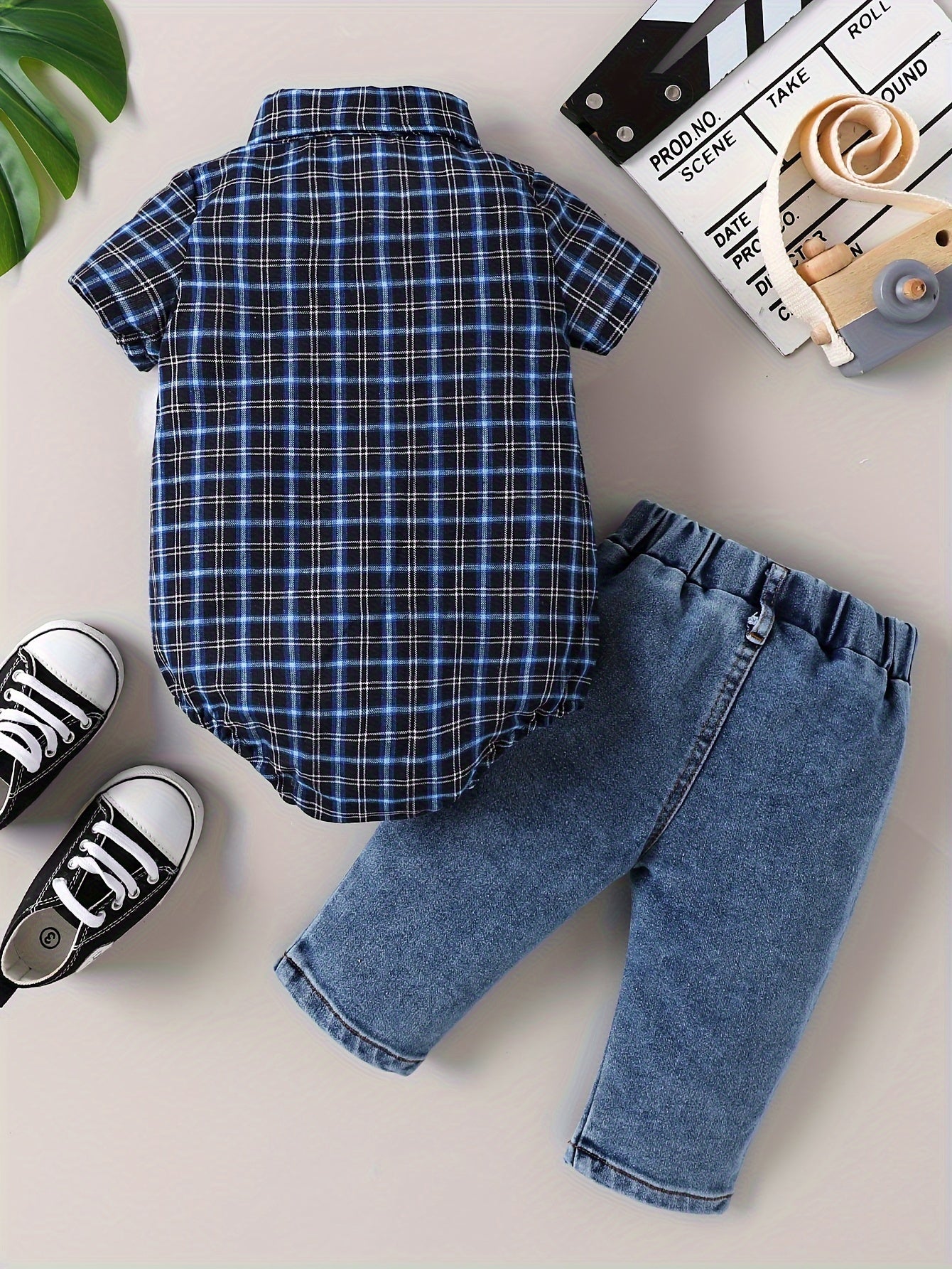 2pcs Baby Boys Short-Sleeve Bodysuit + Casual Denim Pants Set