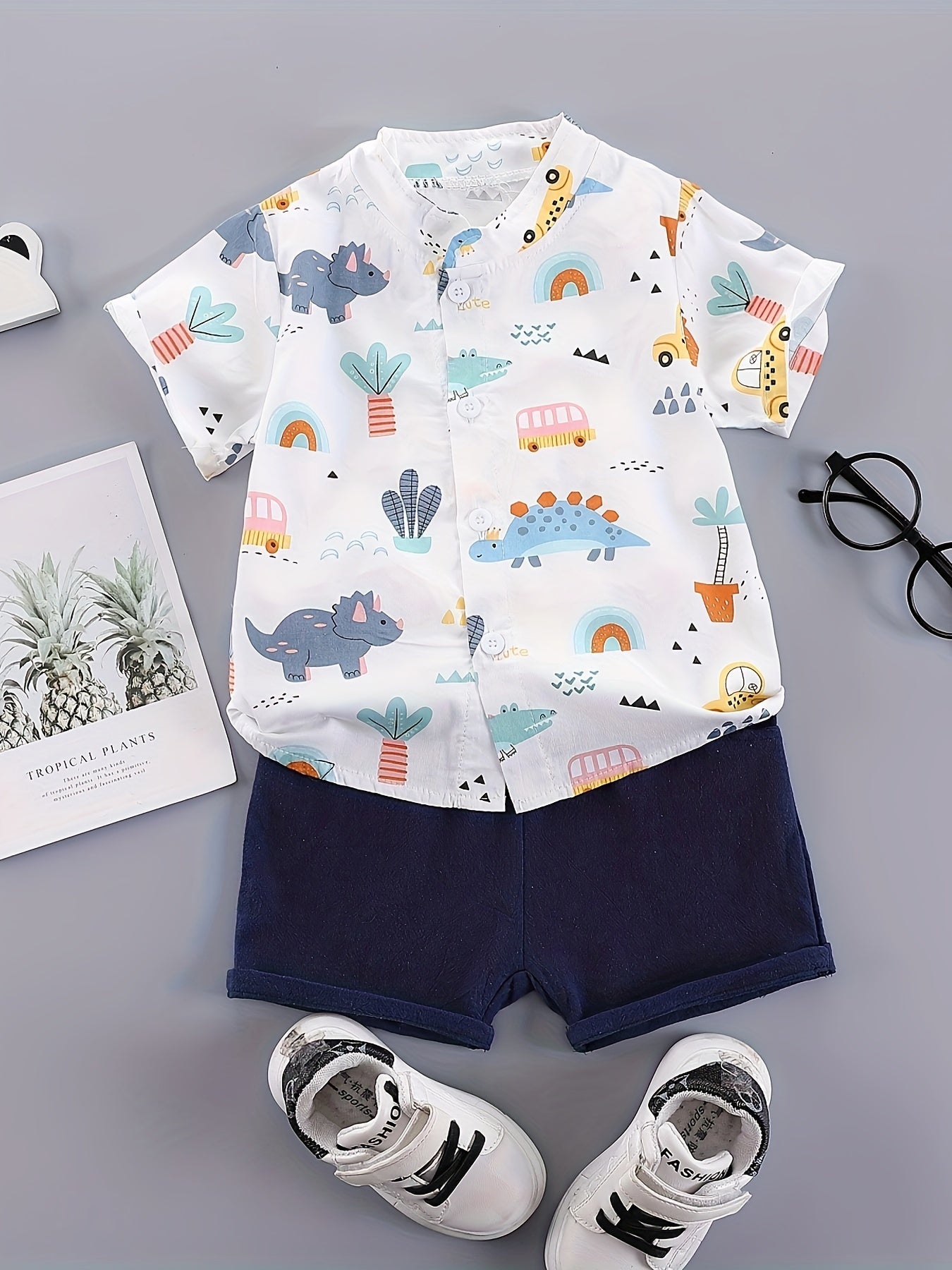 2pcs Boys Dinosaur Graphic Print Short Sleeve Shirt & Shorts Set