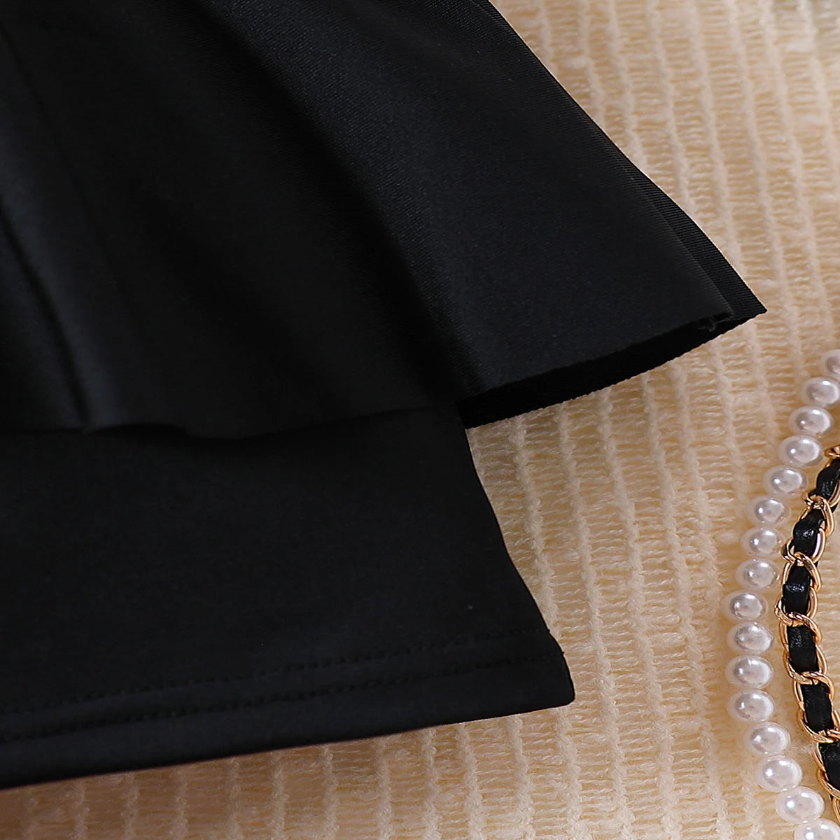 2PCS Girls Summer Off-Shoulder Top & Floral Shorts Set