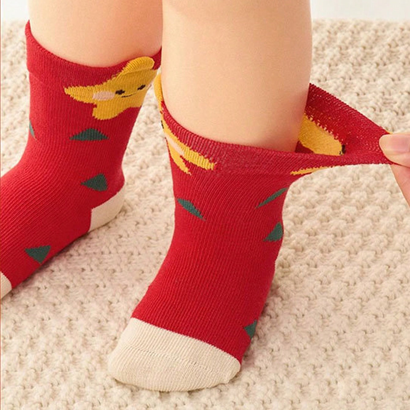4pcs Festive Reindeer Kids Christmas Sock Set