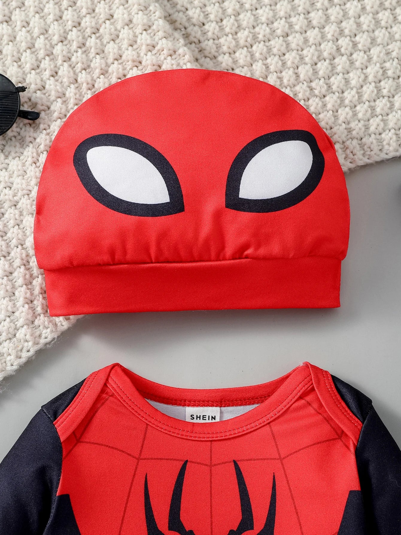 MOMSTAG Newborn 2-Piece Cartoon Spider Jumpsuit & Hat Set (0-6M)